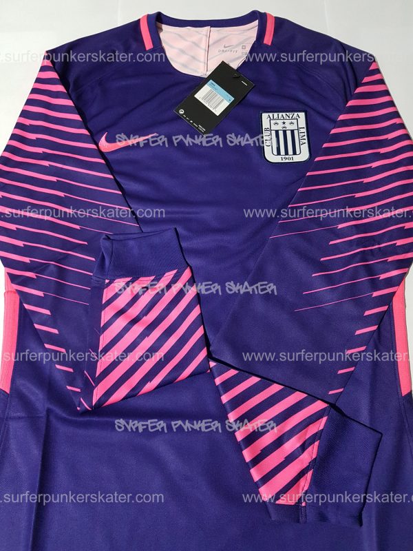 Camiseta de Leao Butrón en Alianza Lima del año 2017