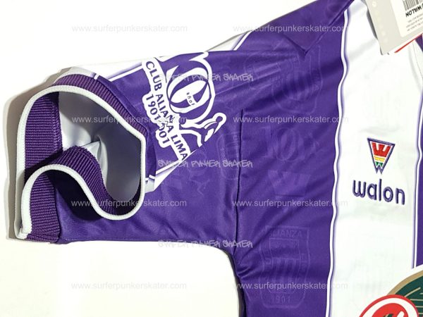 2001 – Camiseta Morada Alianza Lima Centenario 1901 – 2001 - Imagen 6