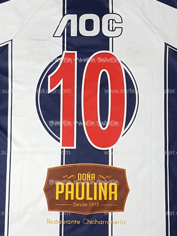 Camiseta de Alianza Lima en el reecuentro de Waldir Saenz