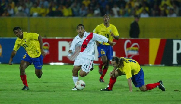2006 - Camiseta Selección Peruana Eliminatorias Alemania 2006 - Imagen 7