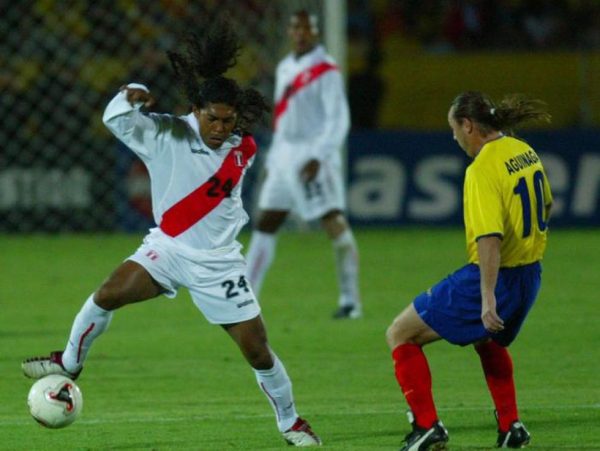 2006 - Camiseta Selección Peruana Eliminatorias Alemania 2006 - Imagen 9