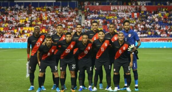 2019 – Camiseta Selección Peruana Alterna Copa América Brasil 2019. - Imagen 10