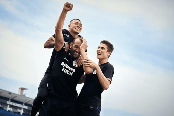 2023 - Camiseta Alianza Lima Alterna - Imagen 9