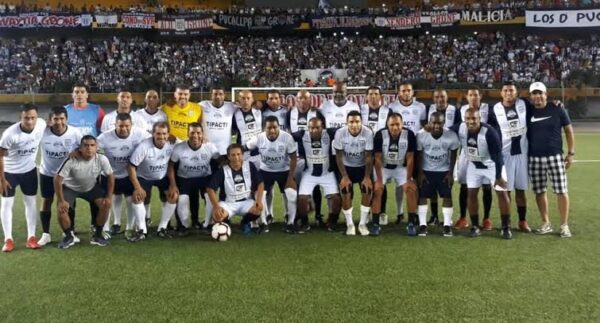 2019 - Camiseta Alianza Lima Día del Hincha Blanquiazul Pucallpa - Imagen 3